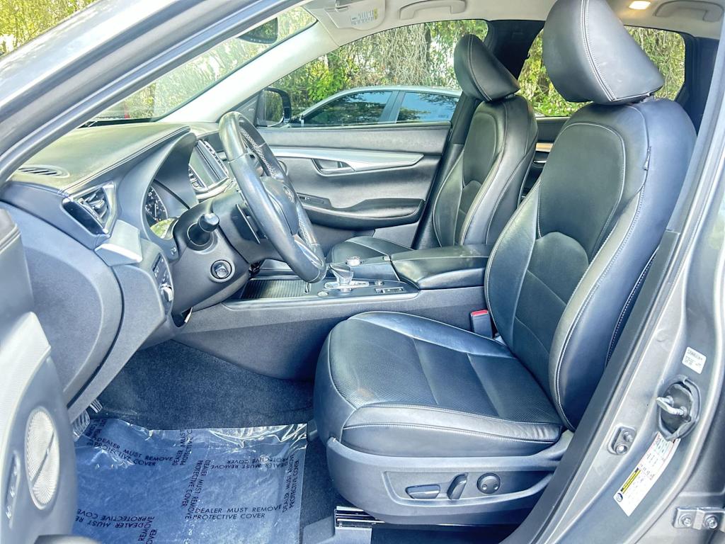 Thumbnail: 2019 INFINITI QX50 - 9