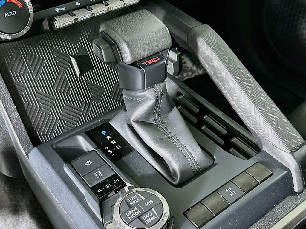 Thumbnail: 2024 Toyota Tacoma - 17