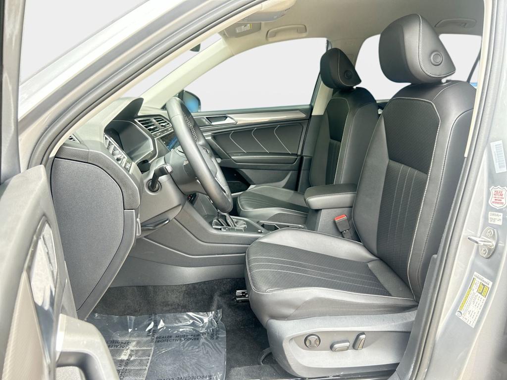 Thumbnail: 2024 Volkswagen Tiguan - 9