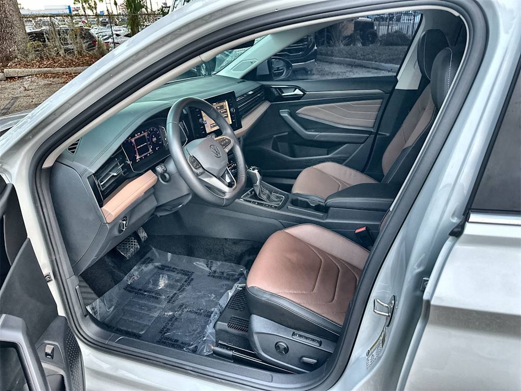 Thumbnail: 2025 Volkswagen Jetta - 11