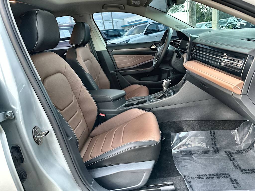 Thumbnail: 2025 Volkswagen Jetta - 20