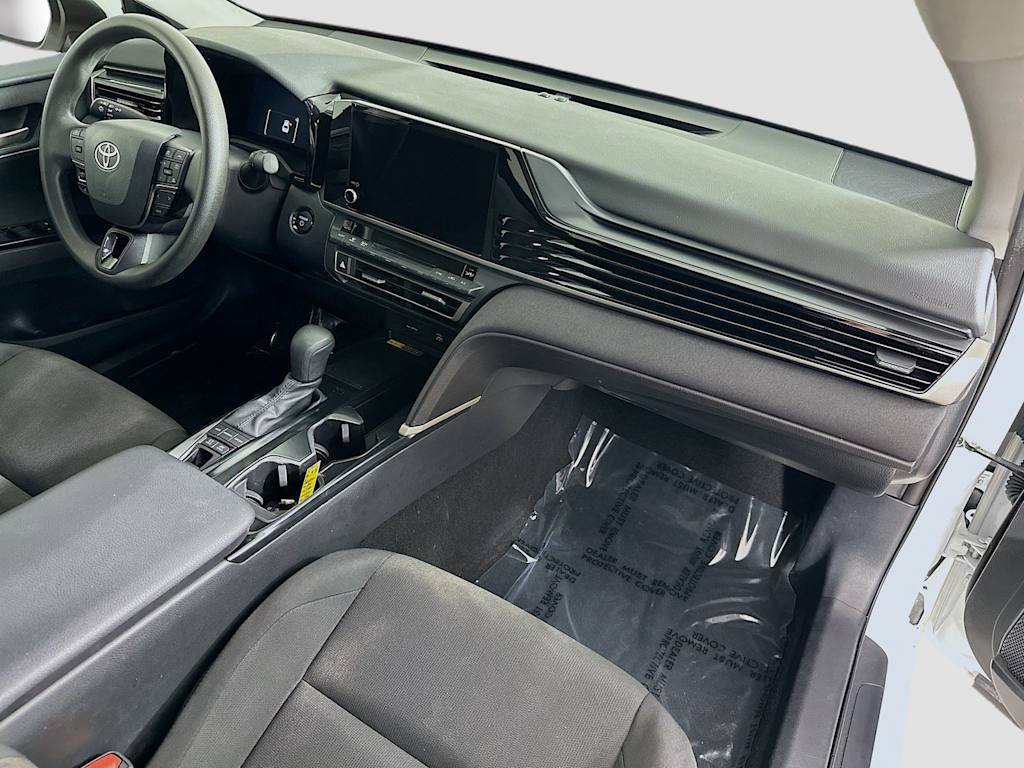 Thumbnail: 2025 Toyota Camry - 31