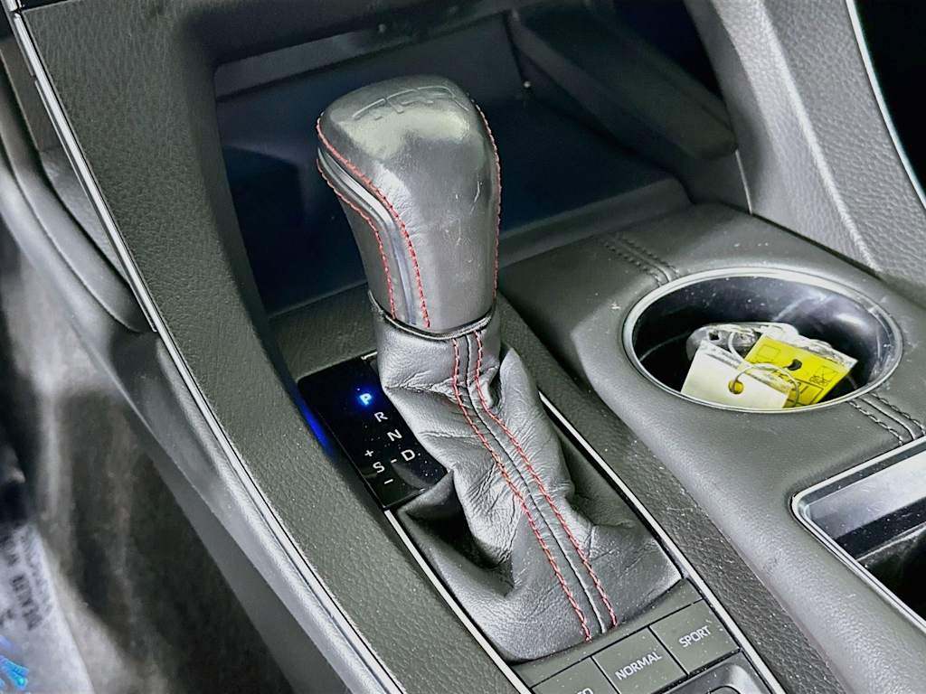 Thumbnail: 2021 Toyota Avalon - 17
