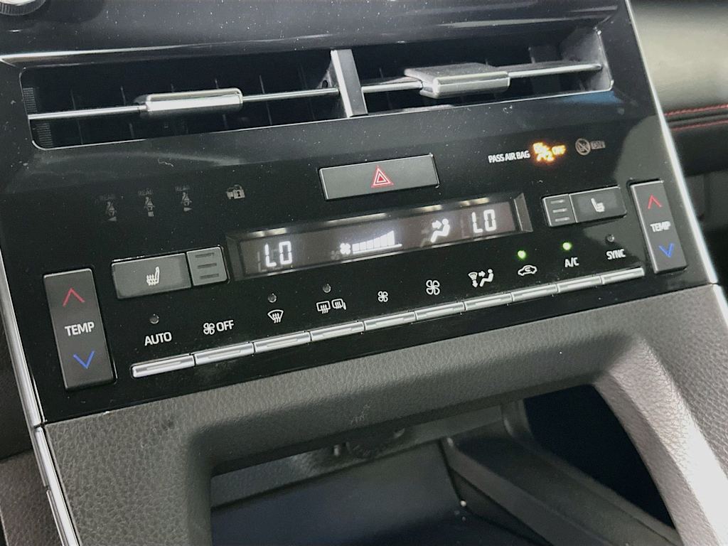 Thumbnail: 2021 Toyota Avalon - 23