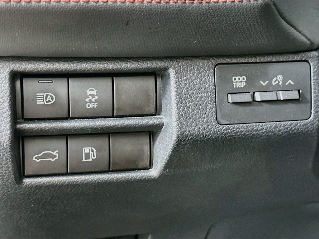 Thumbnail: 2021 Toyota Avalon - 27