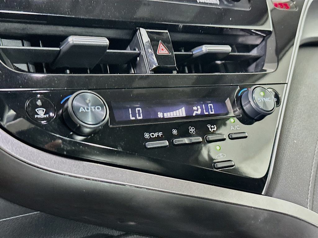 Thumbnail: 2024 Toyota Camry - 22