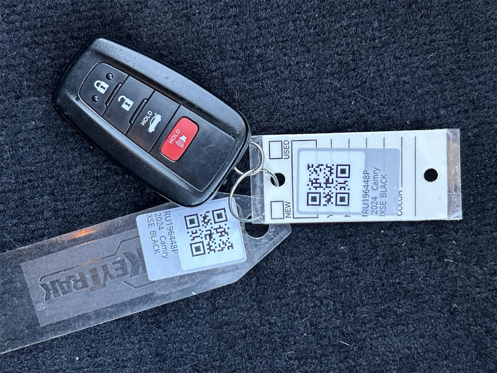 Thumbnail: 2024 Toyota Camry - 17