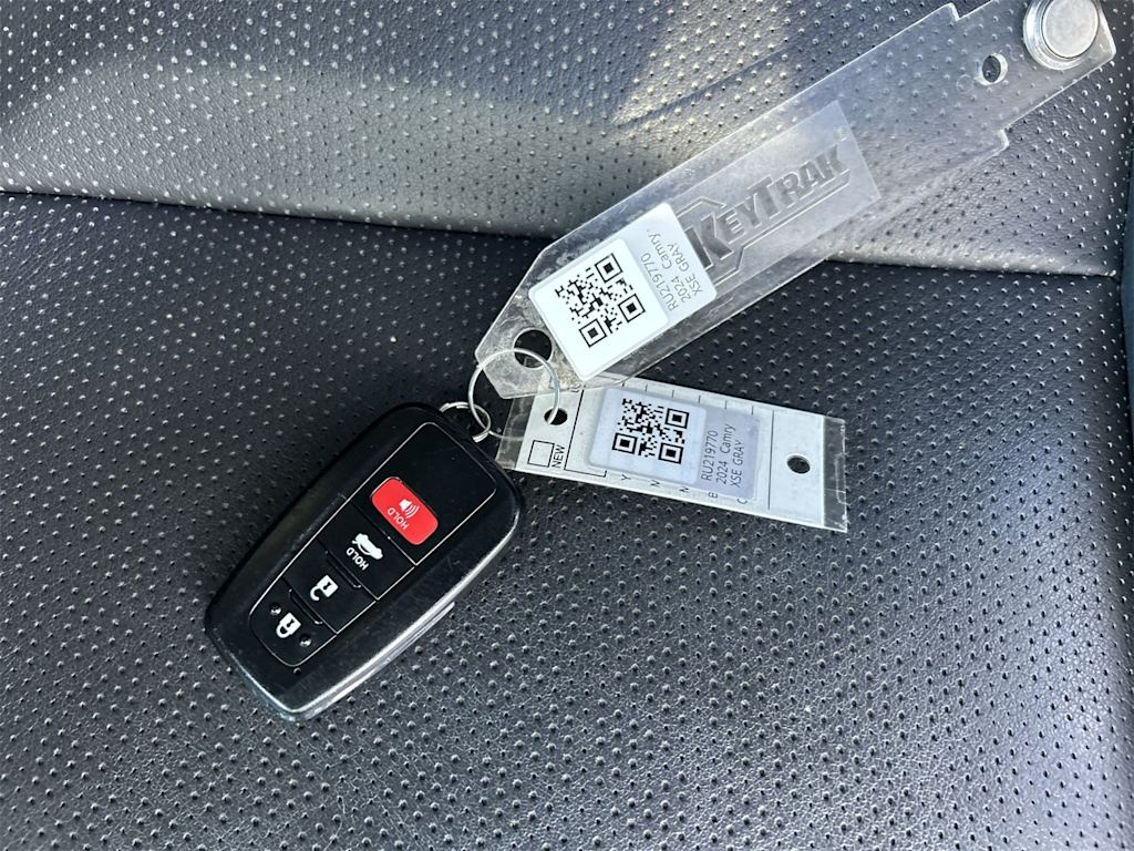 Thumbnail: 2024 Toyota Camry - 18