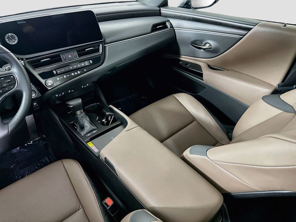 Thumbnail: 2024 Lexus ES - 13