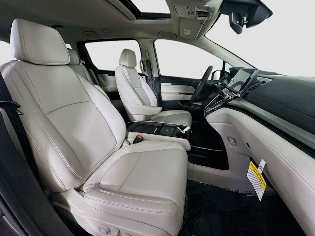 Thumbnail: 2026 Honda Odyssey - 12