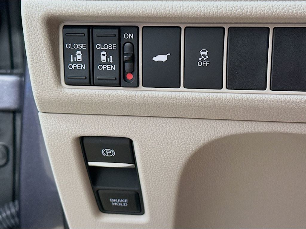 Thumbnail: 2026 Honda Odyssey - 25