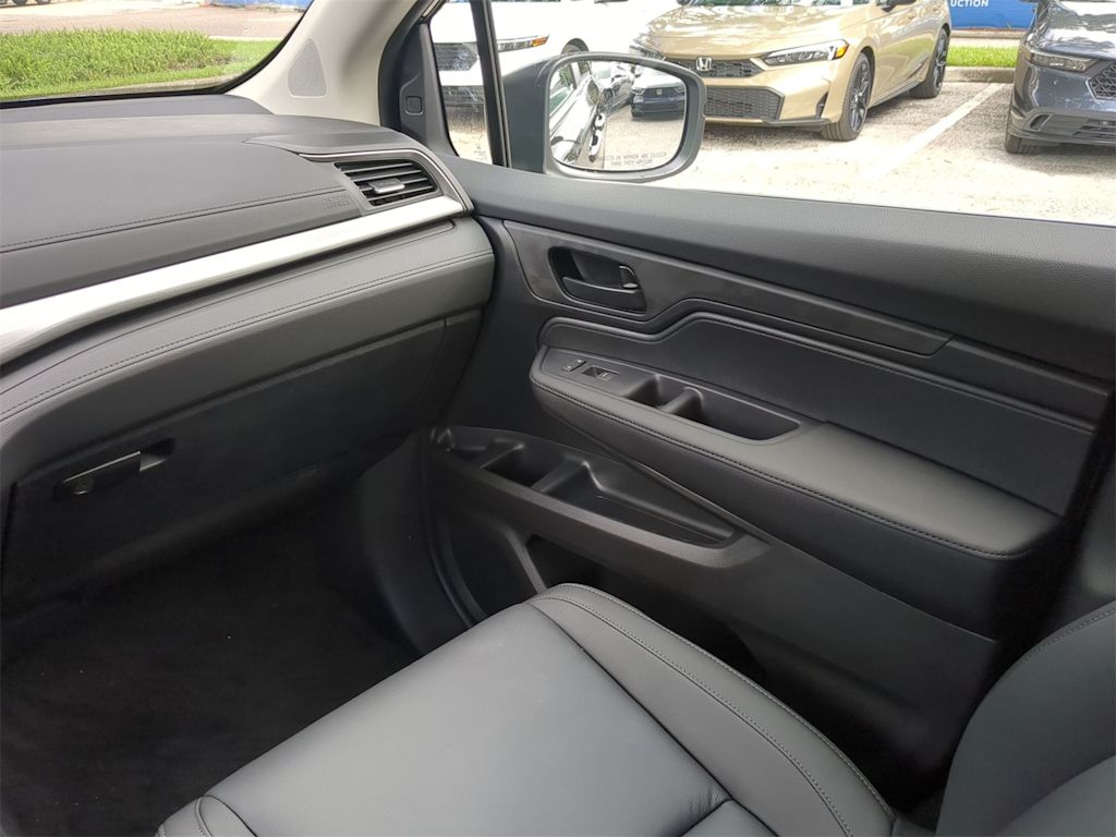 Thumbnail: 2026 Honda Odyssey - 21