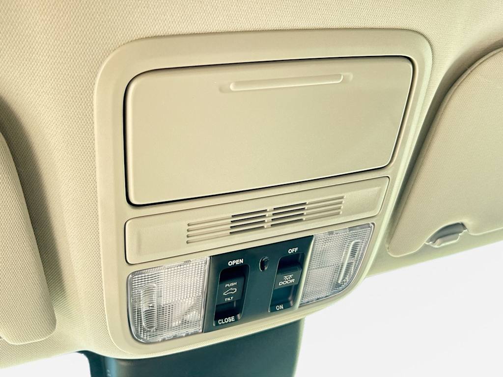 Thumbnail: 2026 Honda Odyssey - 19