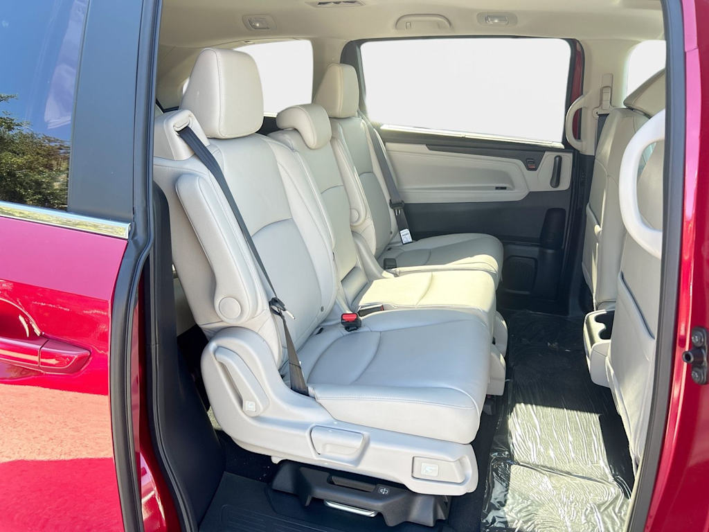 Thumbnail: 2026 Honda Odyssey - 10