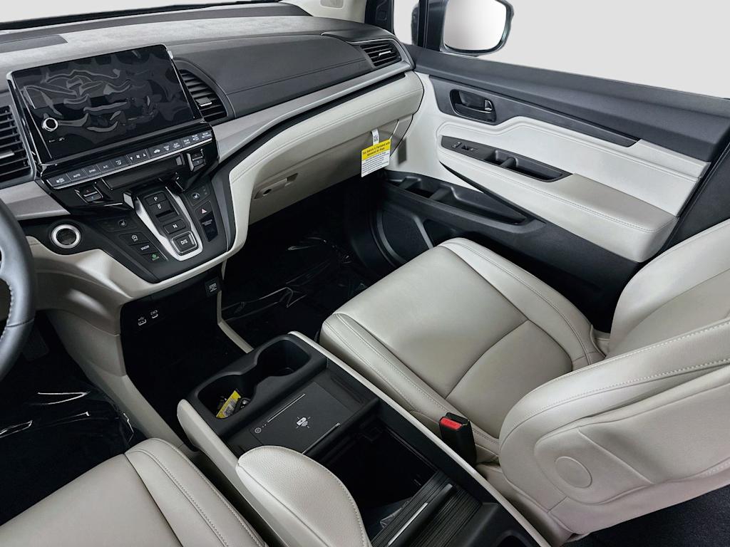 Thumbnail: 2026 Honda Odyssey - 13