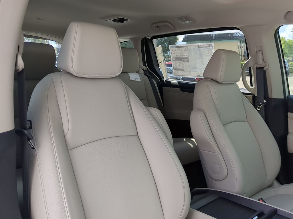 Thumbnail: 2026 Honda Odyssey - 9
