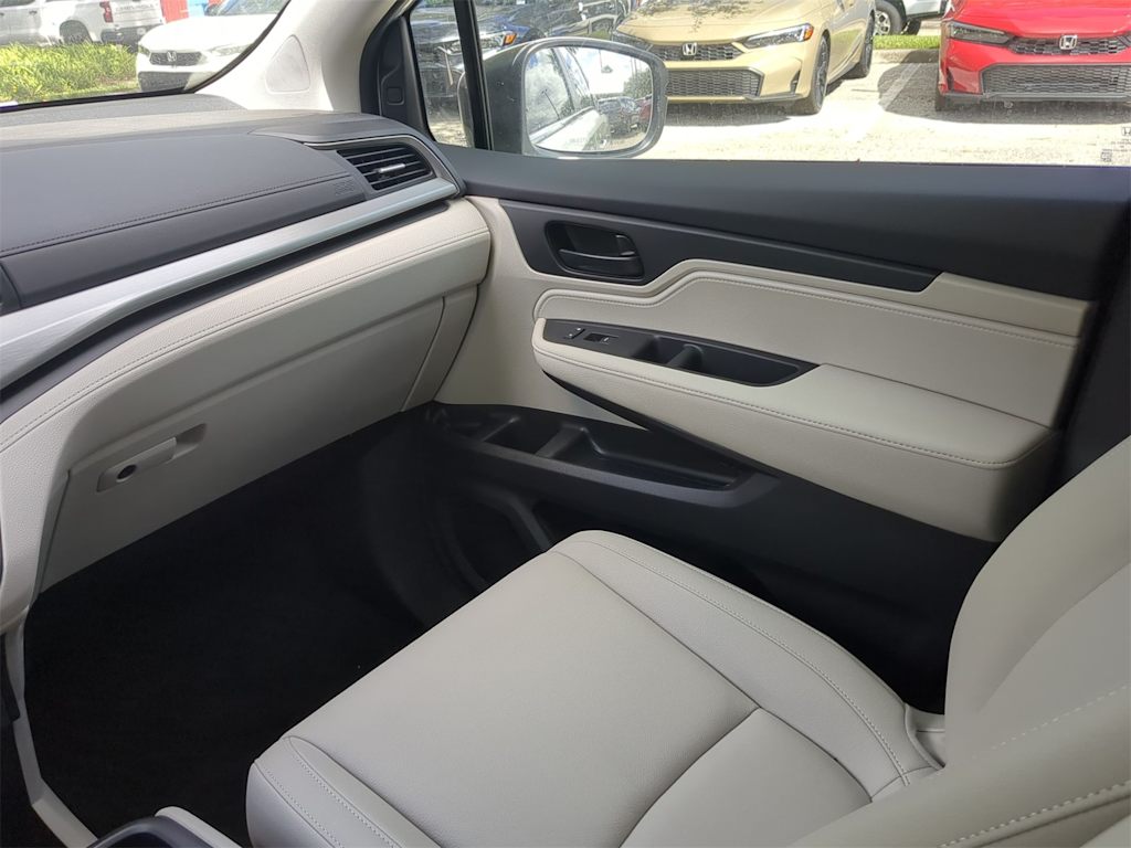 Thumbnail: 2026 Honda Odyssey - 20