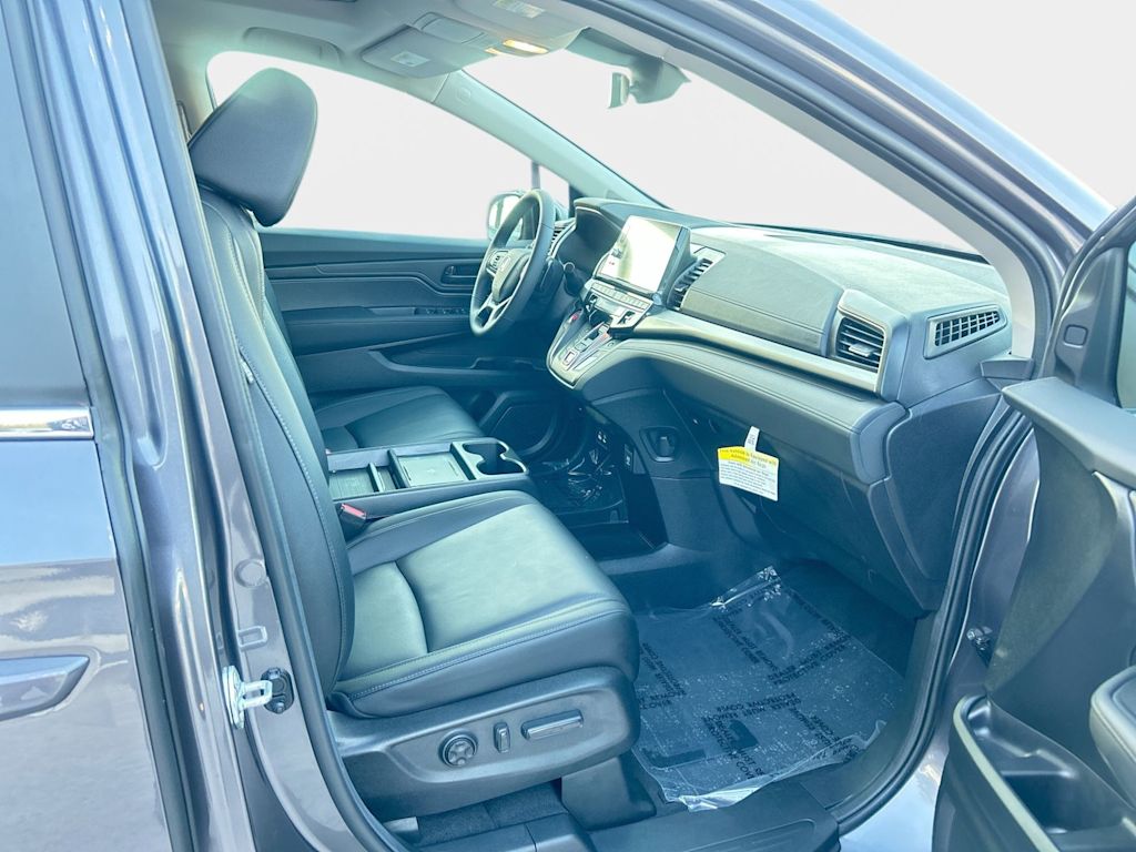 Thumbnail: 2026 Honda Odyssey - 10
