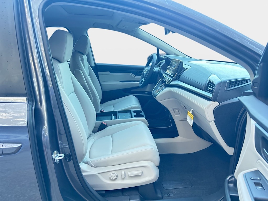 Thumbnail: 2026 Honda Odyssey - 11