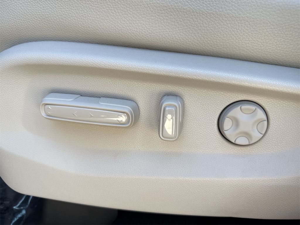 Thumbnail: 2026 Honda Odyssey - 13