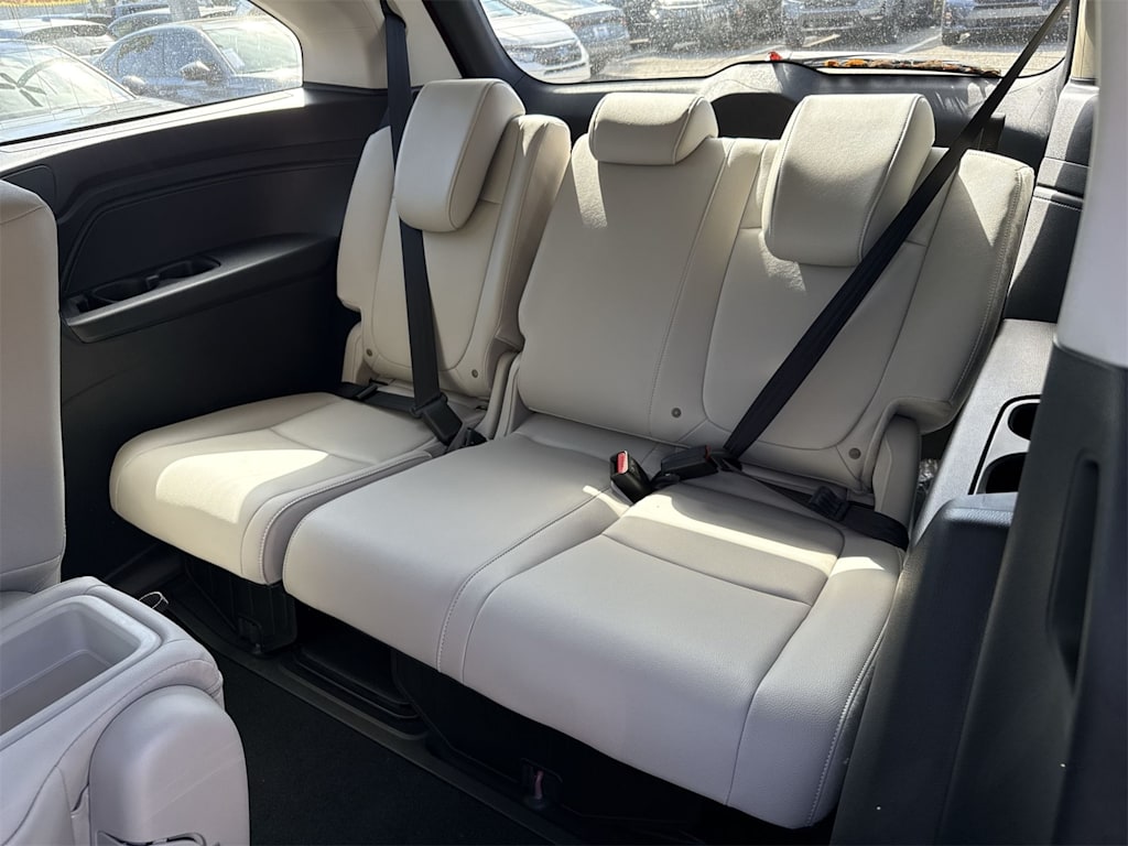 Thumbnail: 2026 Honda Odyssey - 20