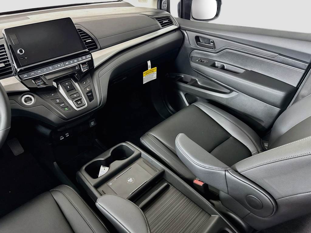 Thumbnail: 2027 Honda Odyssey - 13