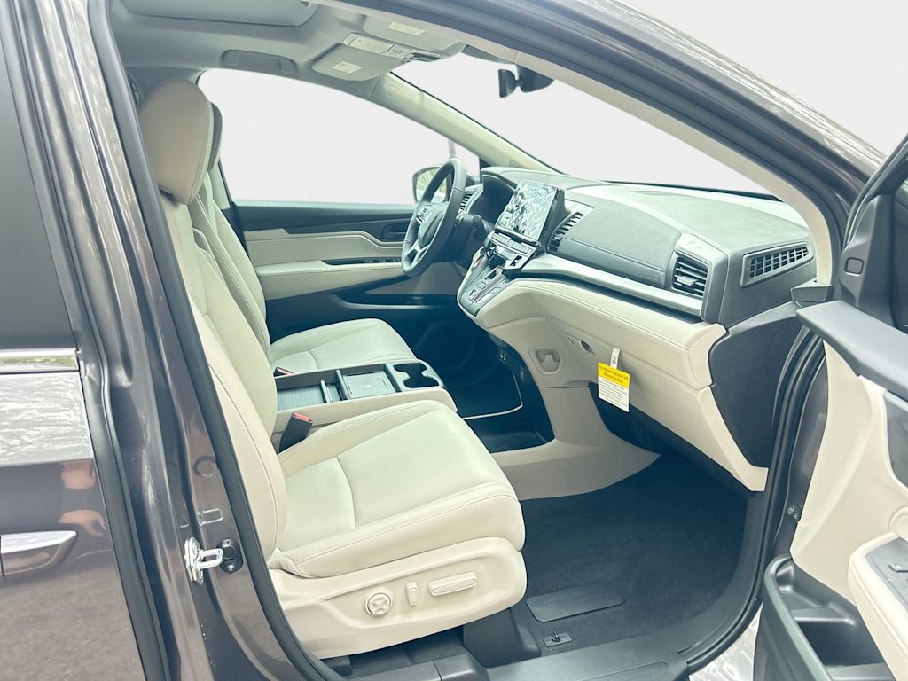 Thumbnail: 2026 Honda Odyssey - 10