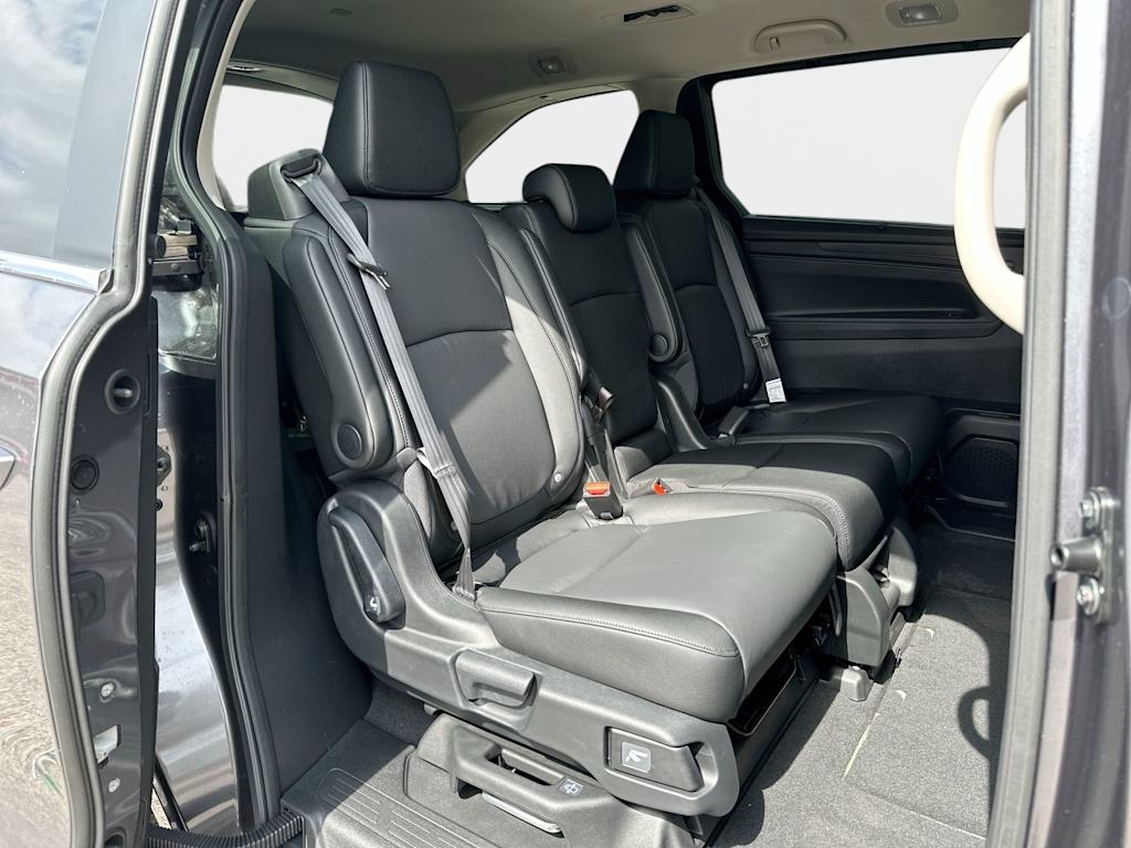 Thumbnail: 2026 Honda Odyssey - 19
