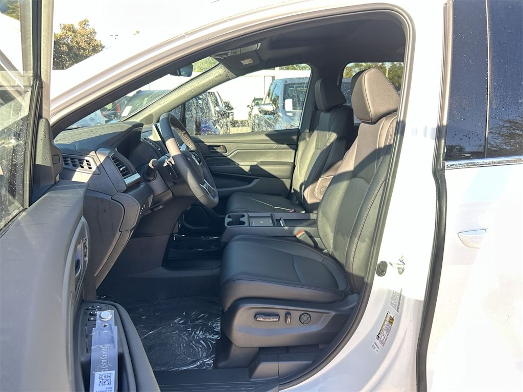 Thumbnail: 2026 Honda Odyssey - 11