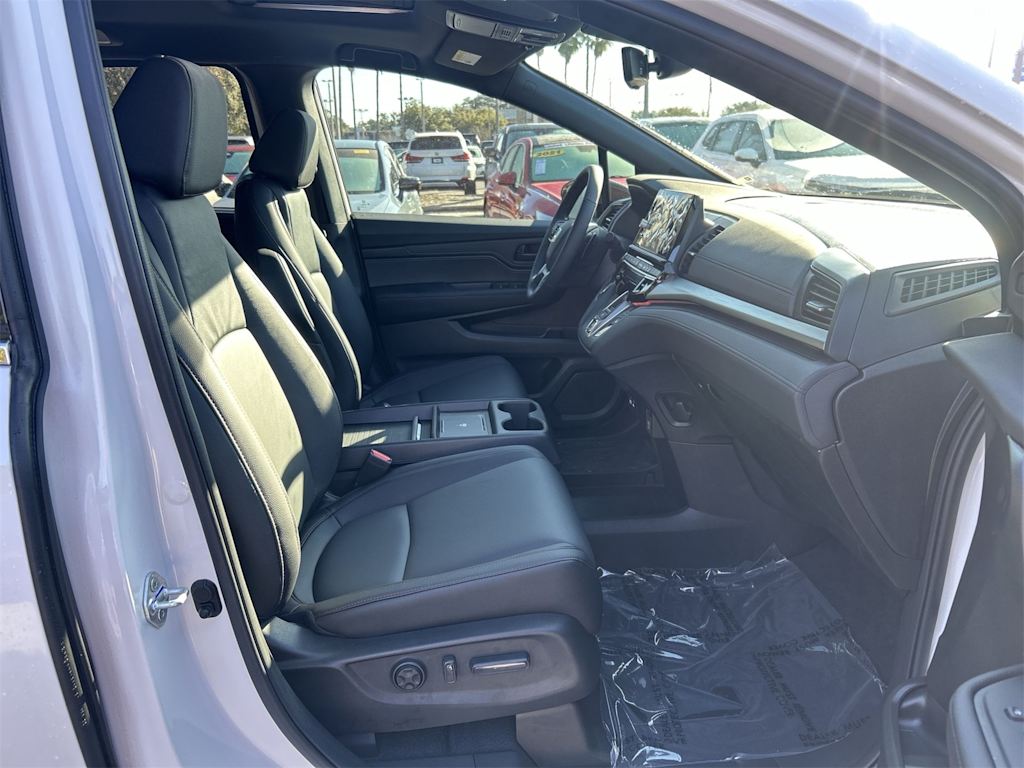 Thumbnail: 2026 Honda Odyssey - 20