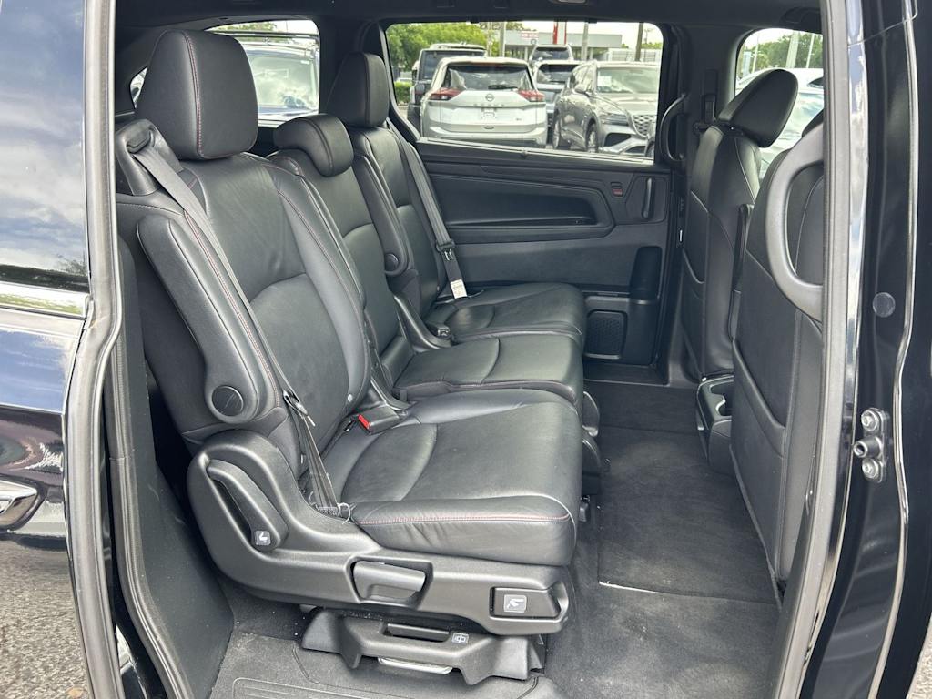 Thumbnail: 2023 Honda Odyssey - 19