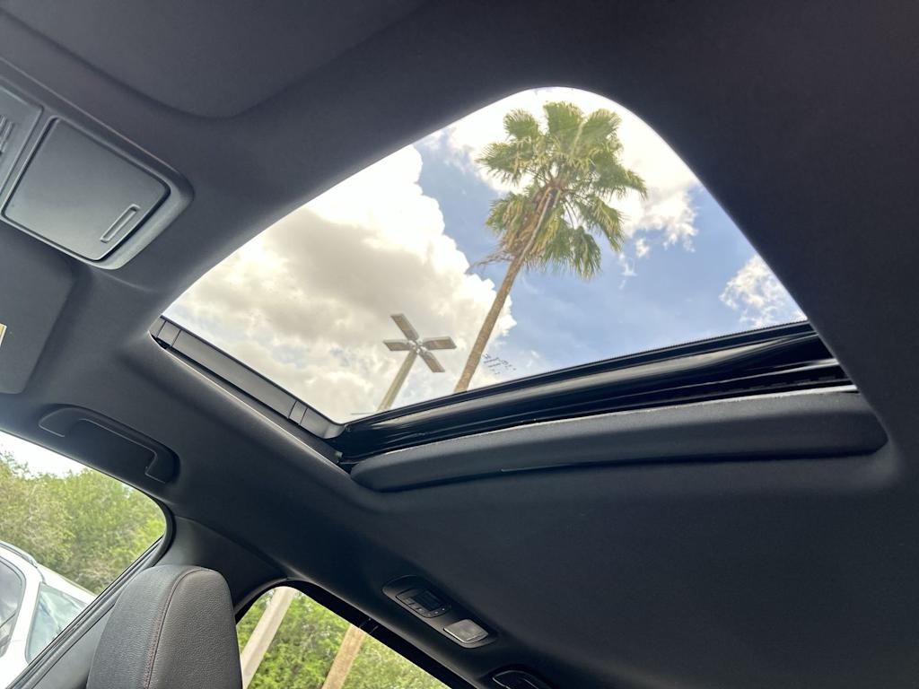 Thumbnail: 2023 Honda Odyssey - 20