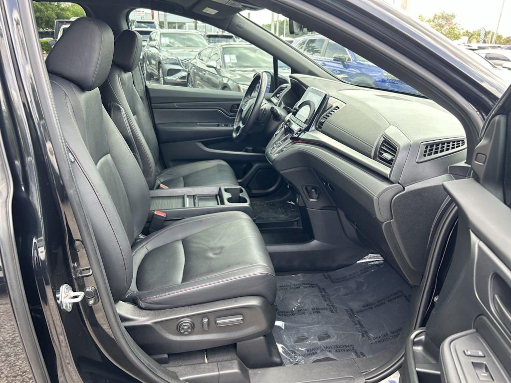 Thumbnail: 2023 Honda Odyssey - 11