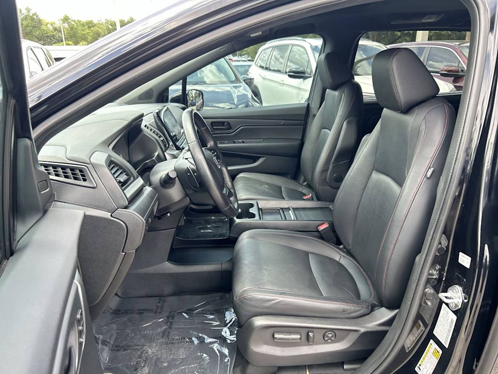 Thumbnail: 2023 Honda Odyssey - 10