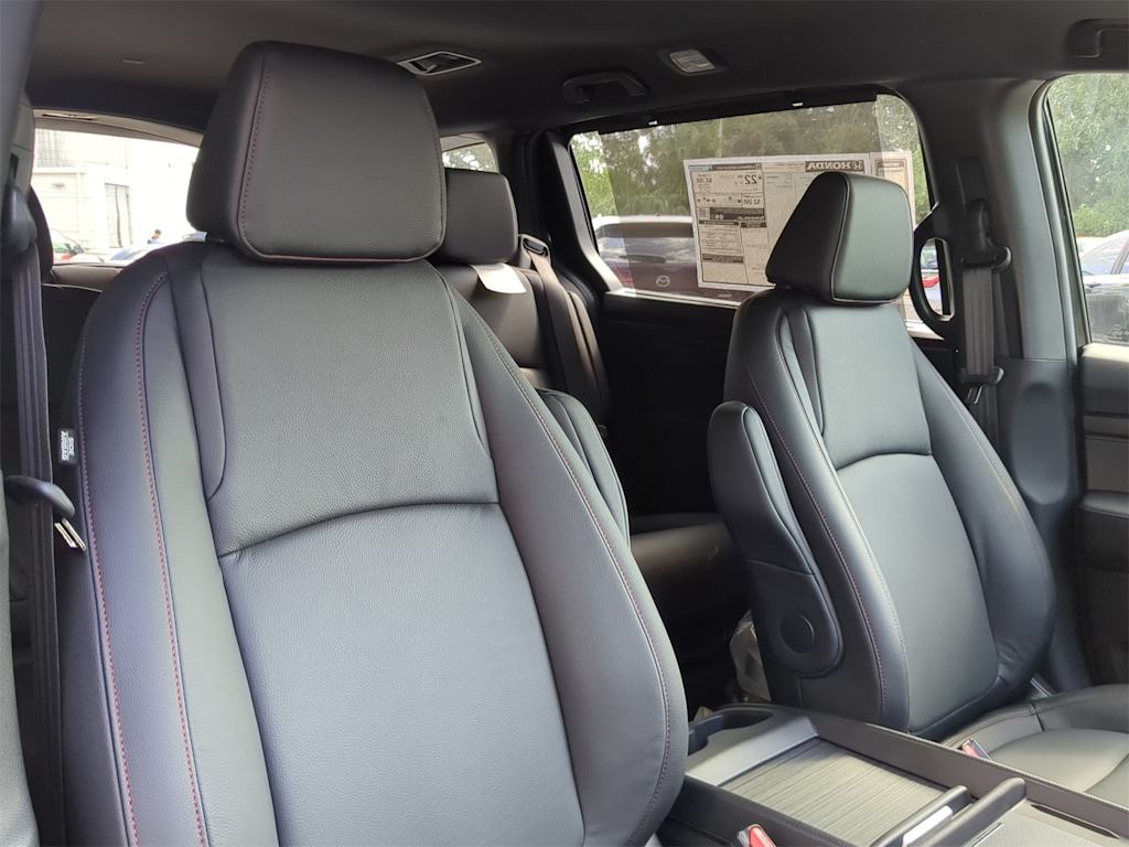 Thumbnail: 2026 Honda Odyssey - 9