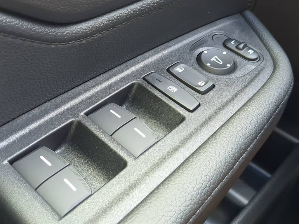 Thumbnail: 2026 Honda Odyssey - 25