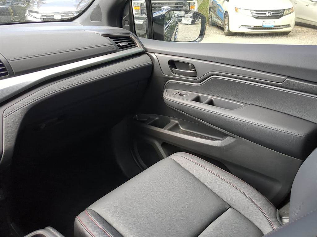 Thumbnail: 2026 Honda Odyssey - 20