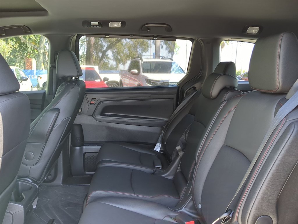 Thumbnail: 2026 Honda Odyssey - 19