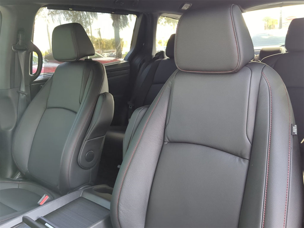 Thumbnail: 2026 Honda Odyssey - 10