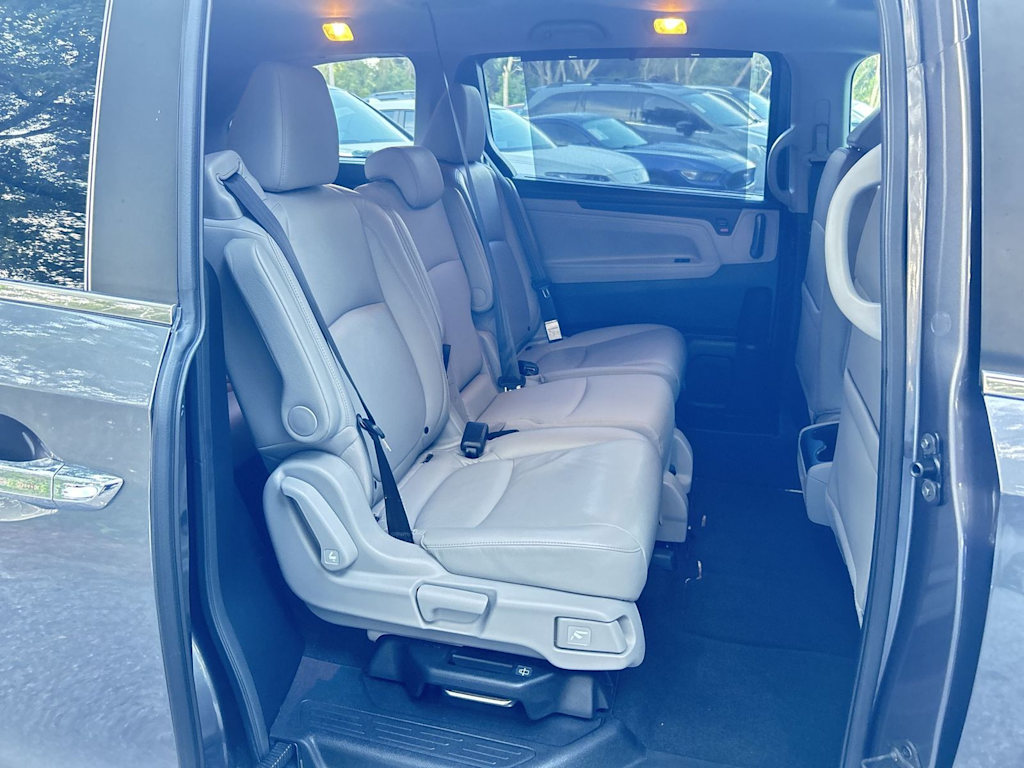 Thumbnail: 2019 Honda Odyssey - 18