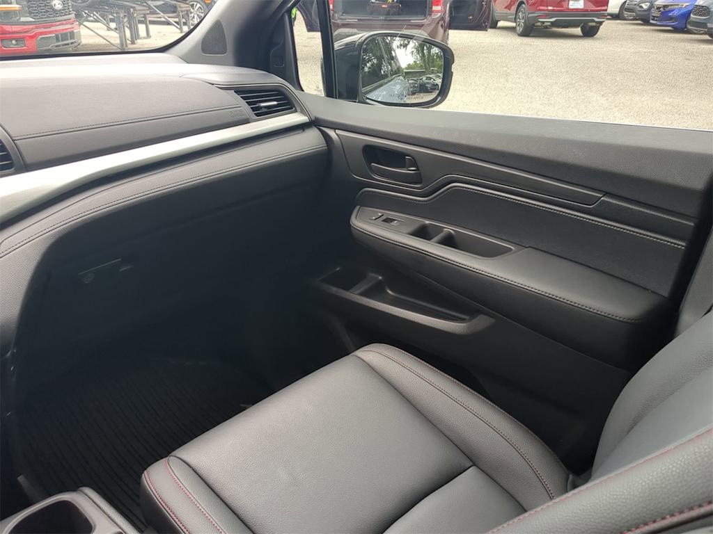 Thumbnail: 2025 Honda Odyssey - 20