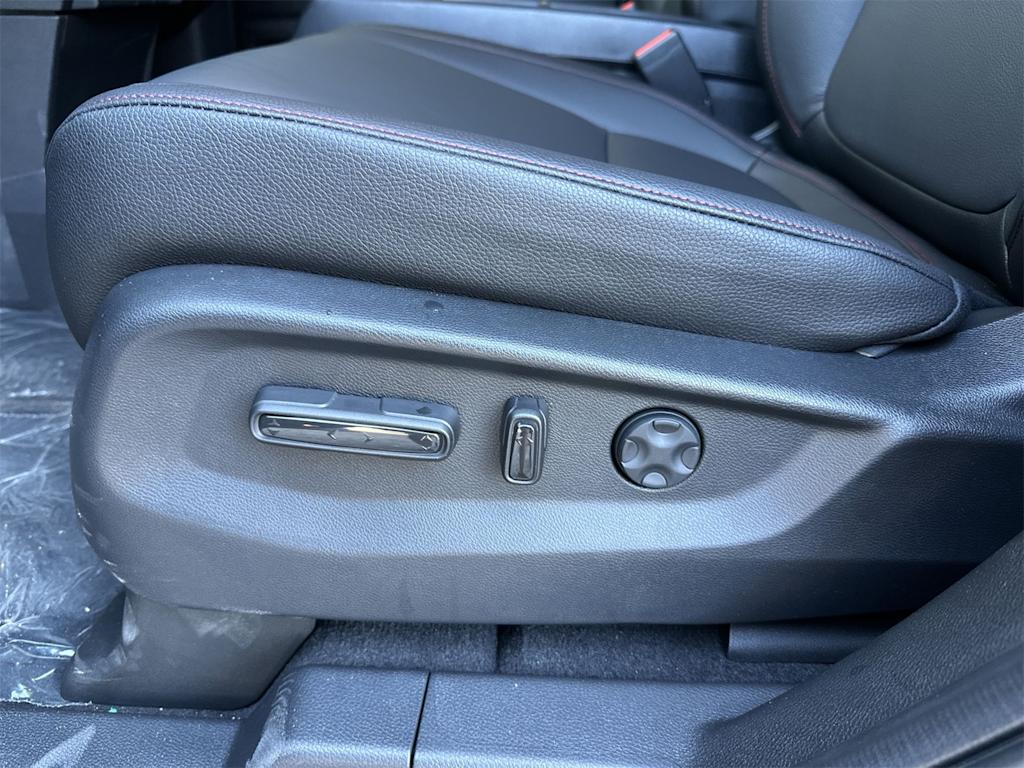 Thumbnail: 2026 Honda Odyssey - 13