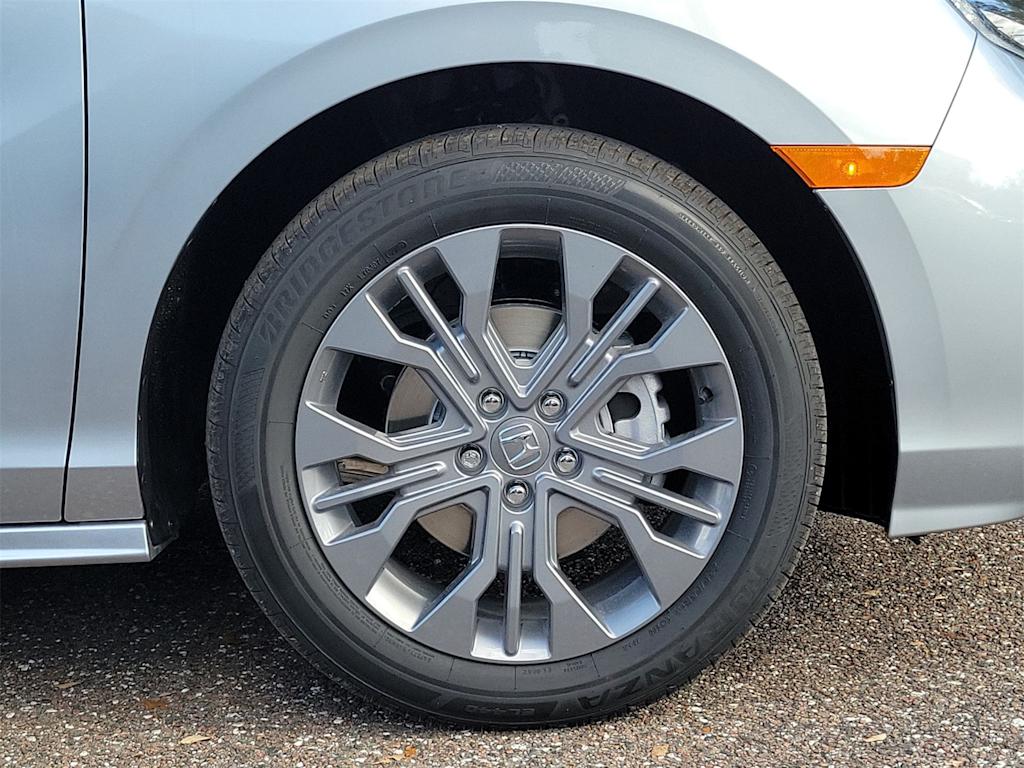 2025 Honda Odyssey Touring 8