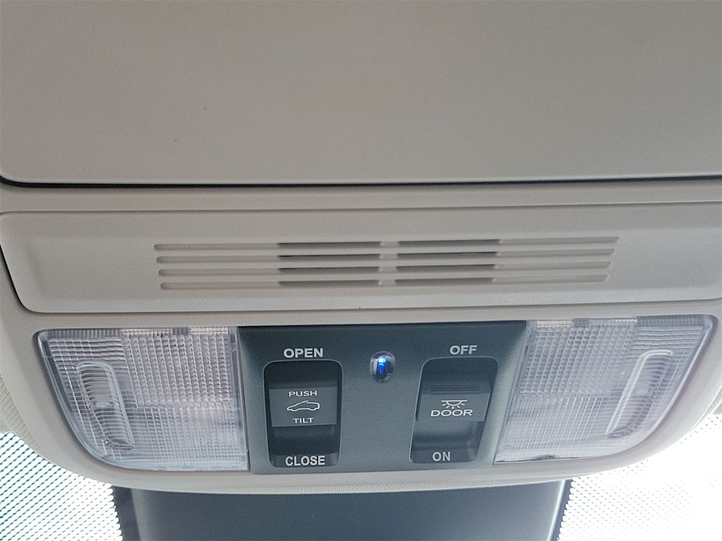 2025 Honda Odyssey Touring 30