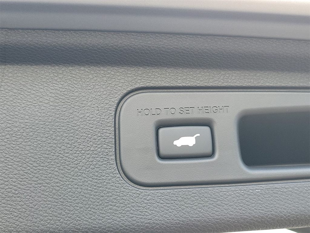 2025 Honda Odyssey Touring 16