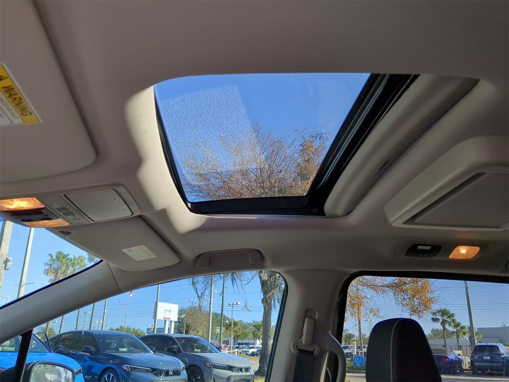 Thumbnail: 2025 Honda Odyssey - 22