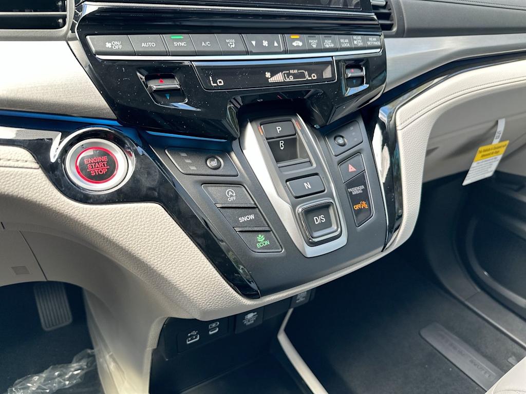 Thumbnail: 2026 Honda Odyssey - 21