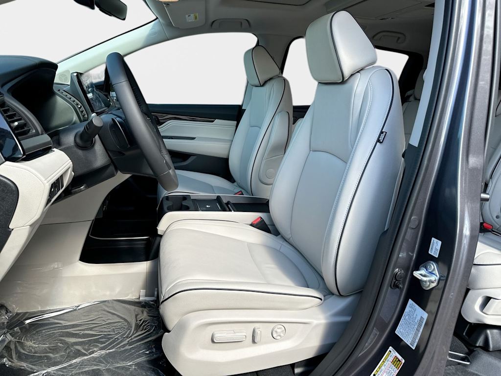 Thumbnail: 2026 Honda Odyssey - 10