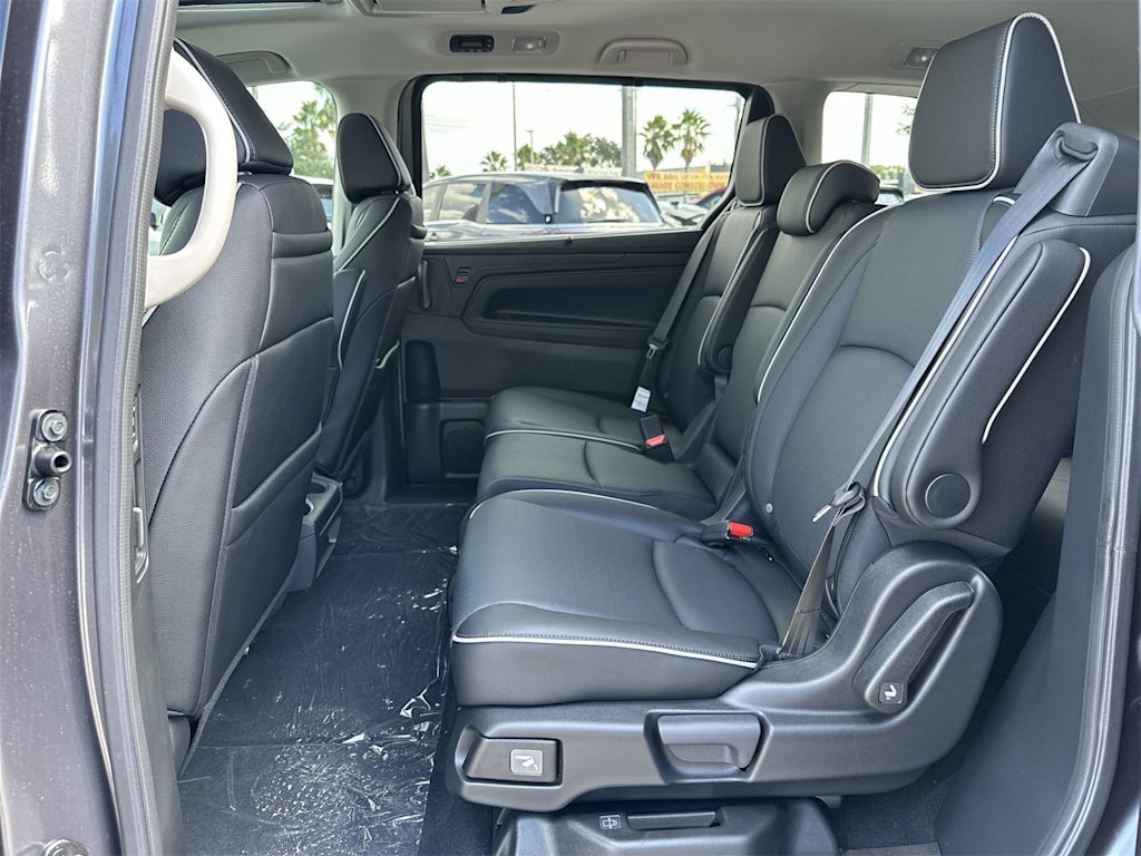 Thumbnail: 2026 Honda Odyssey - 9