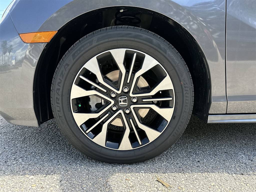 Thumbnail: 2026 Honda Odyssey - 5